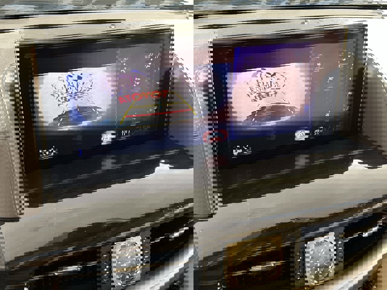 Used 2018 Lexus LX 570 4WD image 18