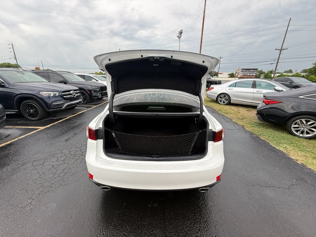Used 2016 Lexus IS 300 AWD w/ Navigation System Package image 5