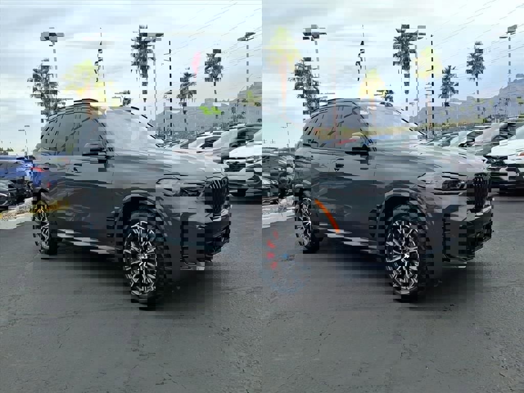 Used 2026 BMW X5 xDrive50e image 32