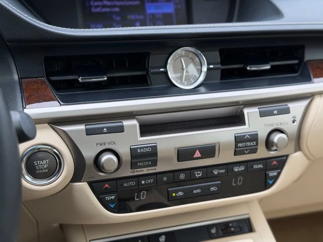Used 2013 Lexus ES 350 w/ Premium Pkg FWD image 27
