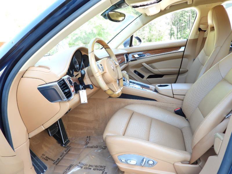 Used 2014 Porsche Panamera 4 AWD/4WD image 56