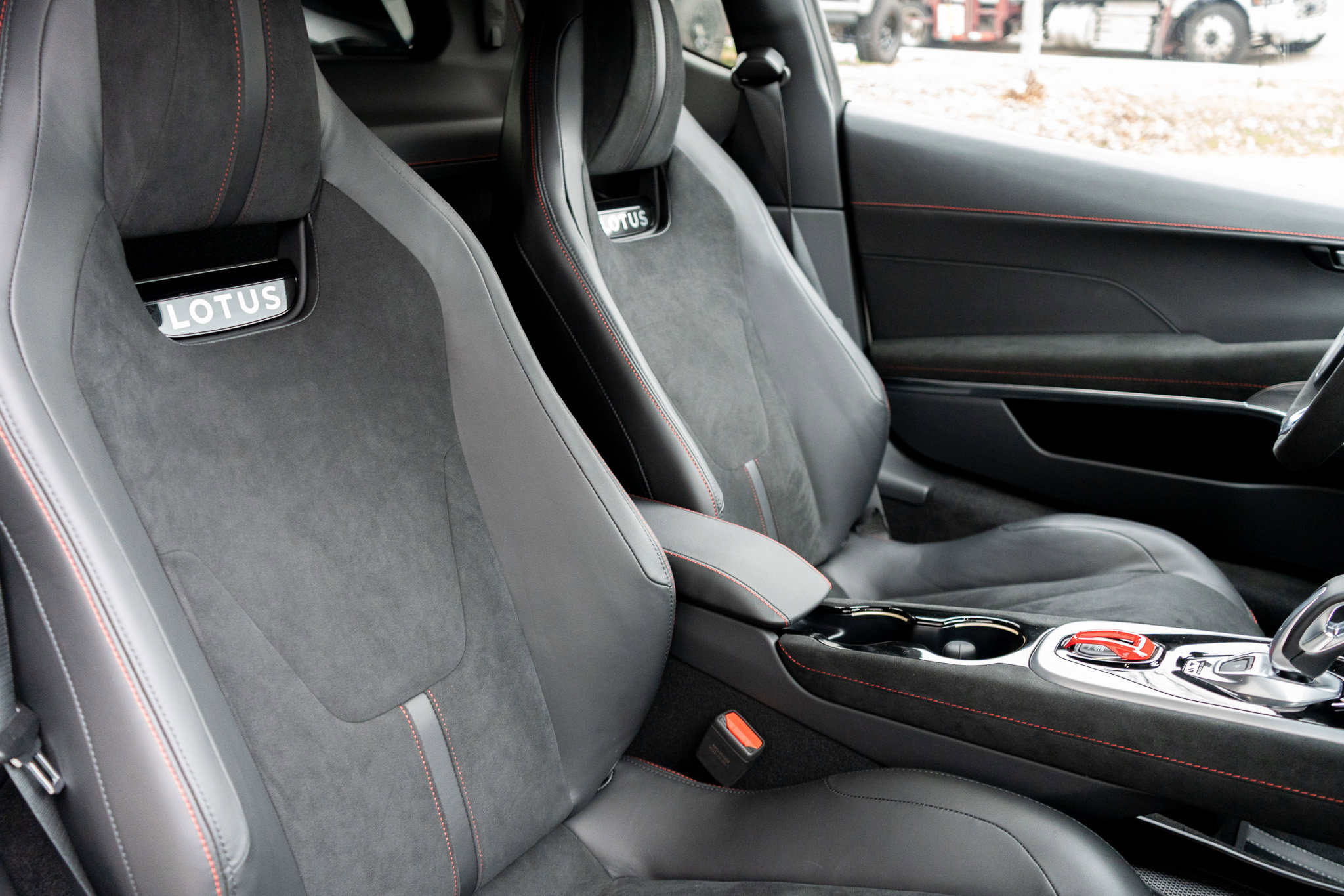 Used 2024 Lotus Emira First Edition image 9