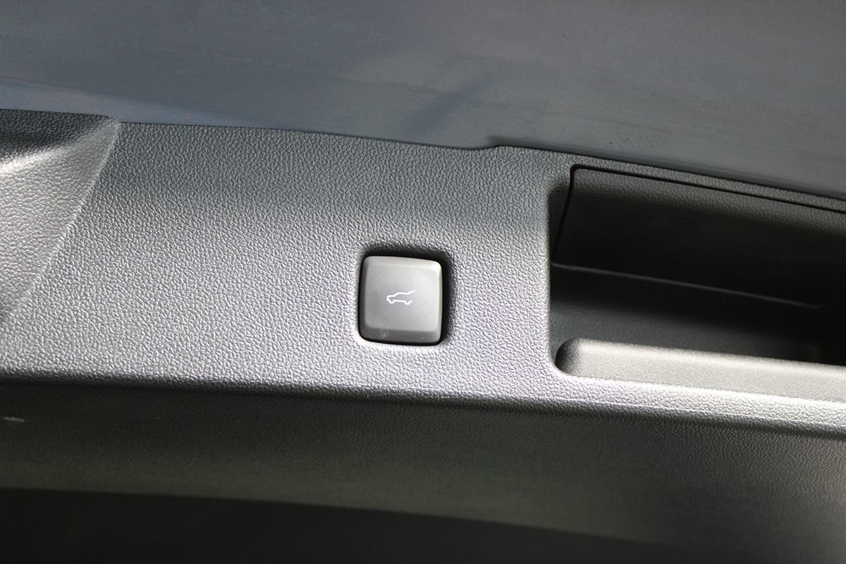 Used 2024 Ford Escape SE FWD image 34