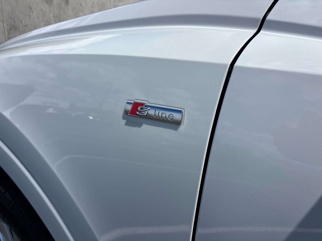 Used 2024 Audi Q3 2.0T Premium Plus AWD/4WD image 32