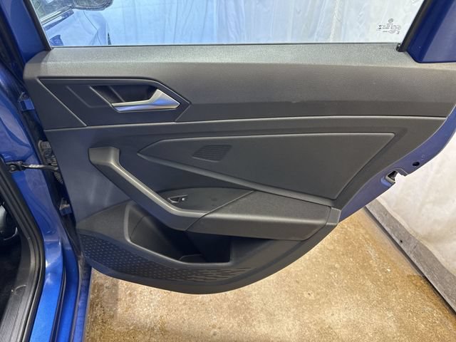 Used 2024 Volkswagen Jetta SE FWD image 24