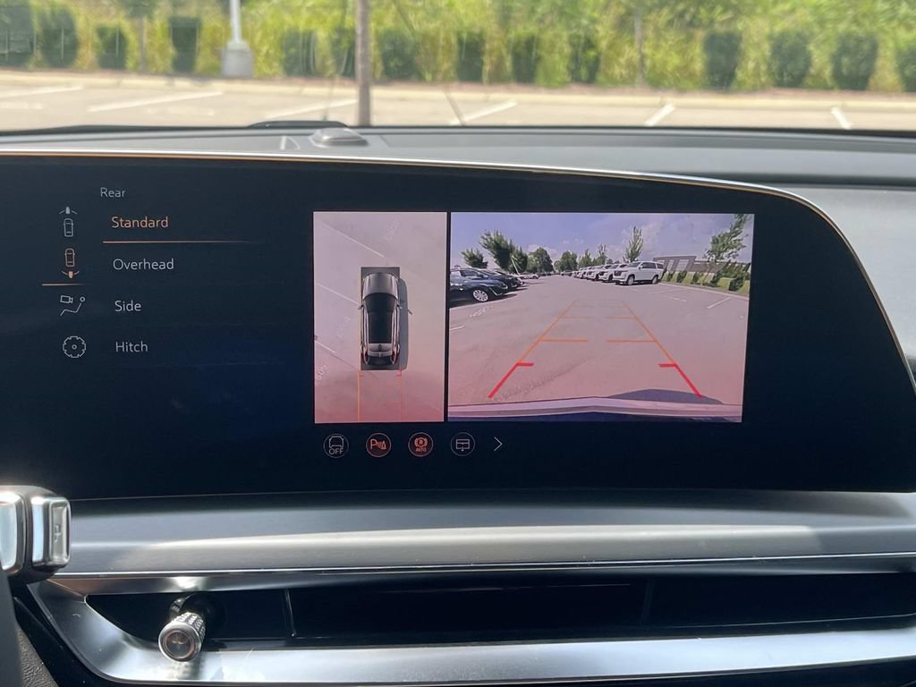 New 2027 Cadillac Lyriq Premium Luxury AWD/4WD image 28