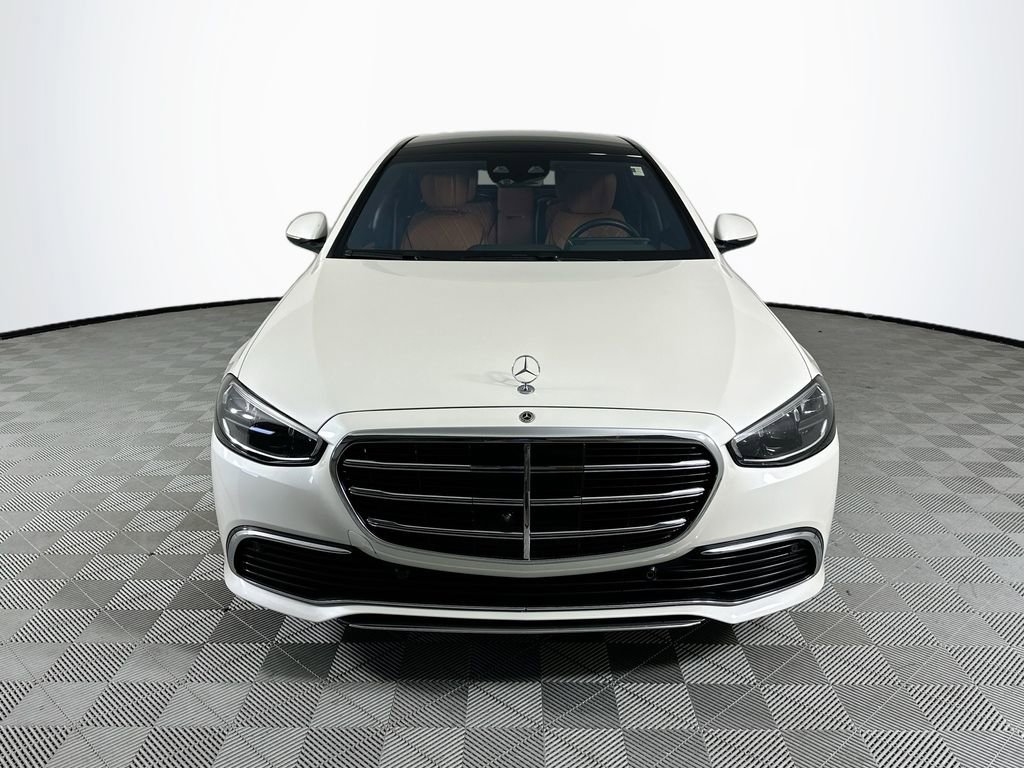 Used 2021 Mercedes-Benz S 580 4MATIC Sedan image 2