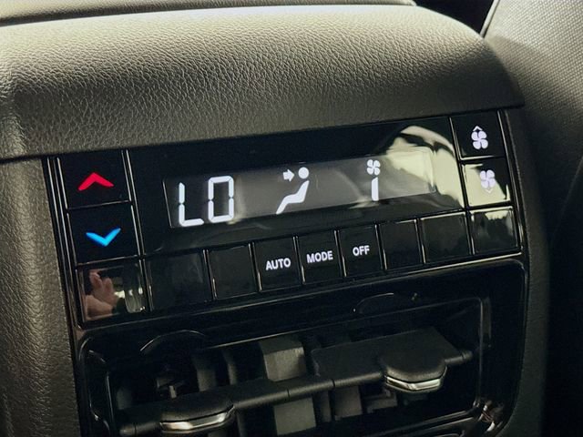 New 2025 Jeep Grand Cherokee L Altitude image 25