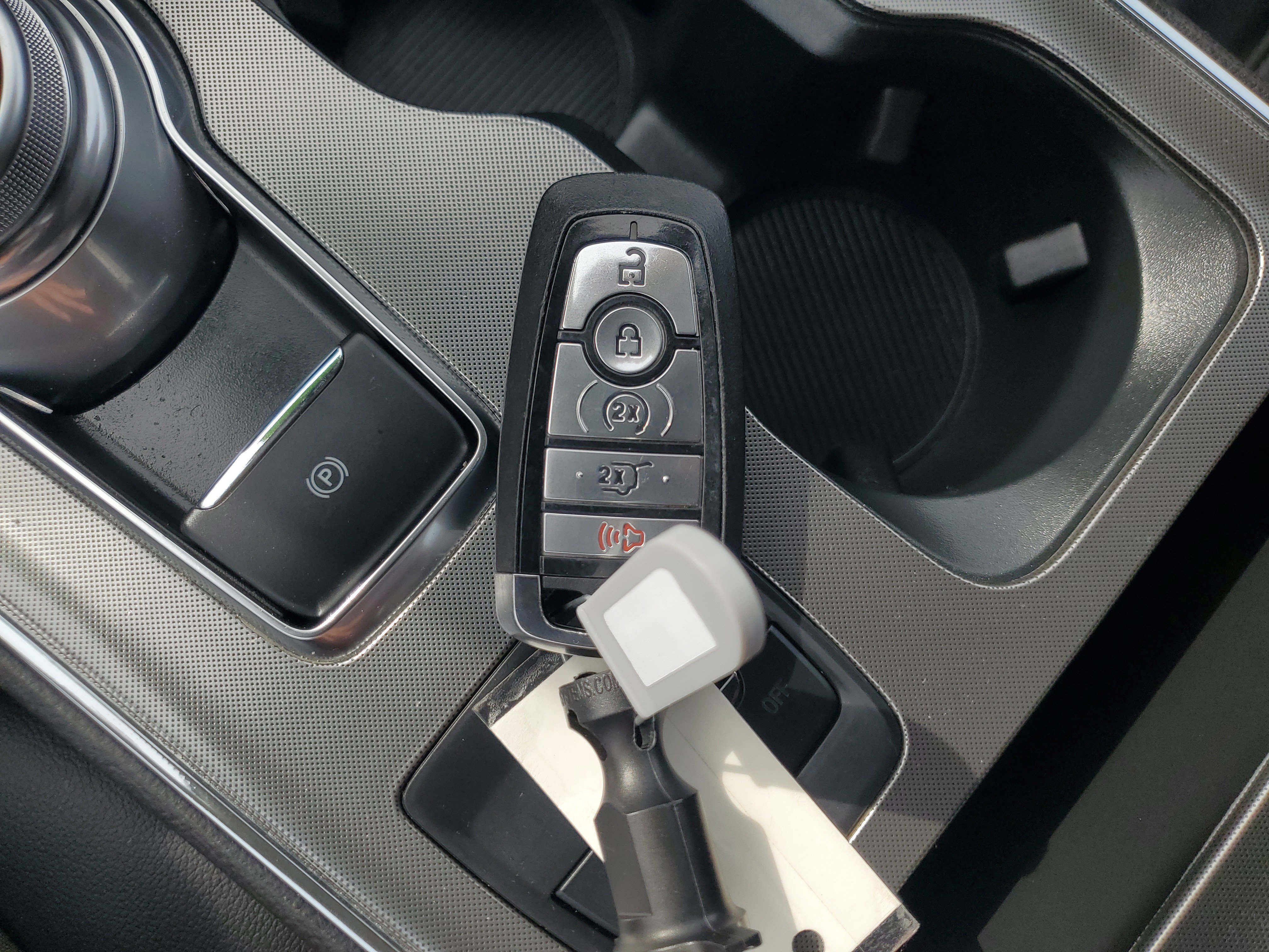 Certified 2022 Ford Edge SEL w/ Convenience Package image 29