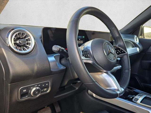 Used 2025 Mercedes-Benz GLB 250 image 9