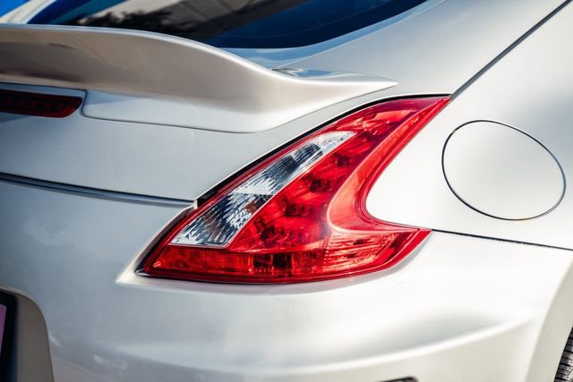 Used 2009 Nissan 370Z Coupe image 39