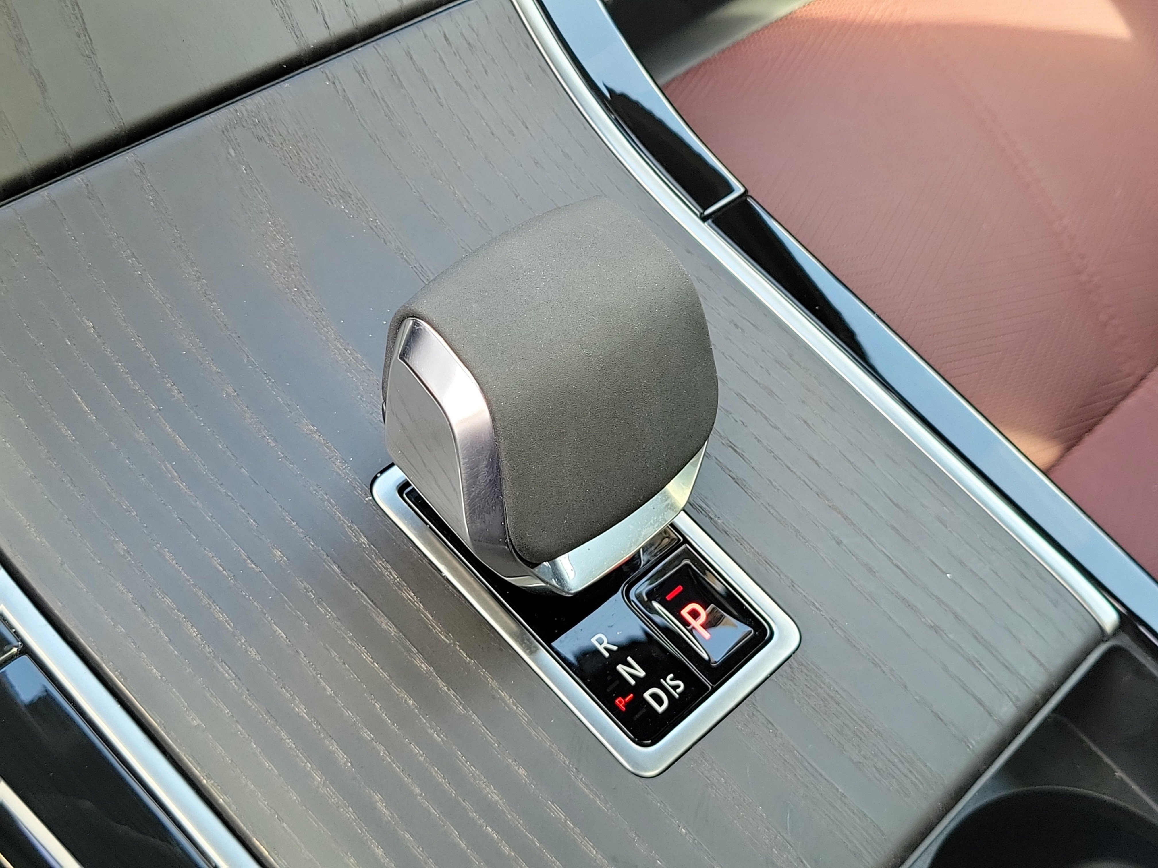 Used 2024 Land Rover Range Rover Velar Dynamic HSE image 35