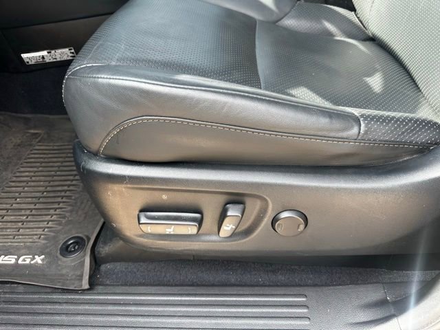 Used 2023 Lexus GX 460 Luxury w/ Accessory Package image 11