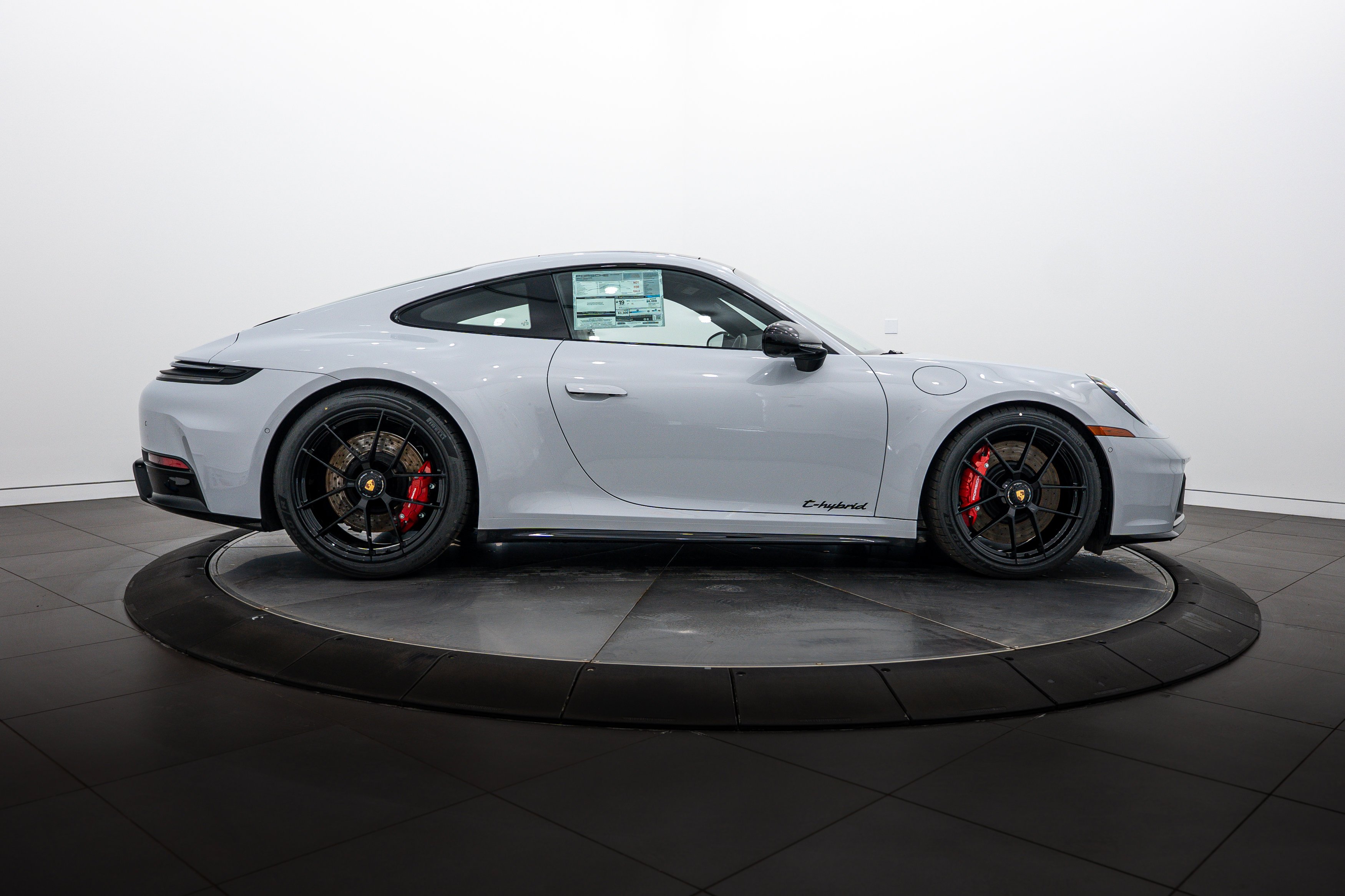 New 2026 Porsche 911 Carrera 4 GTS image 8
