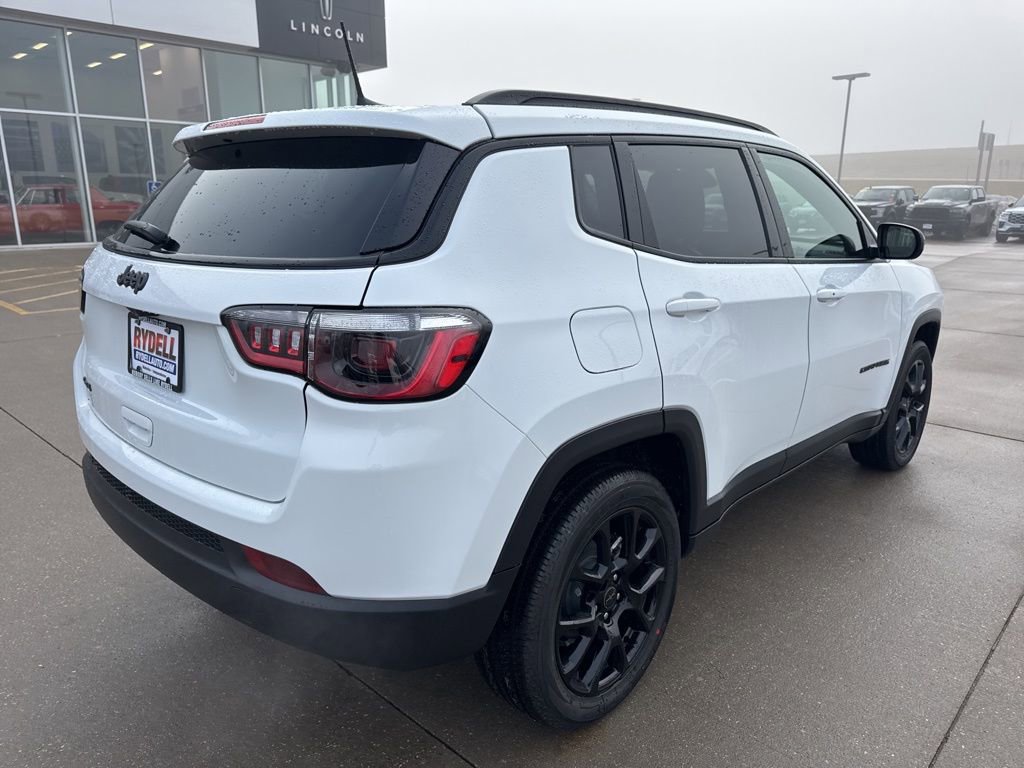 New 2026 Jeep Compass Latitude image 29