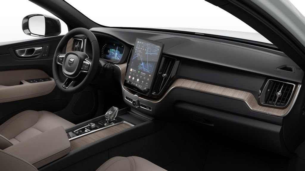 New 2026 Volvo XC60 B5 Plus w/ Protection Package Premier image 5