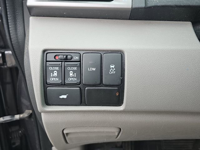 Used 2015 Honda Odyssey EX-L image 22
