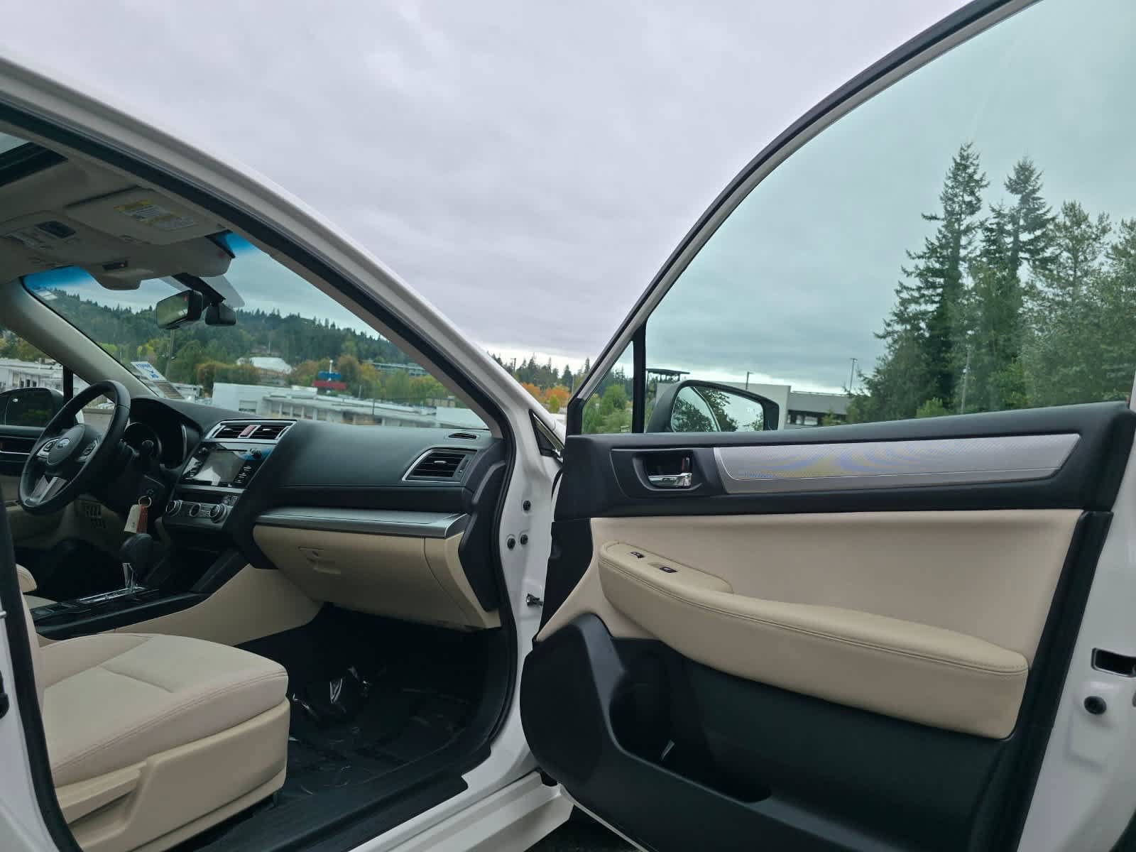 Used 2017 Subaru Legacy 2.5i Premium AWD/4WD image 26