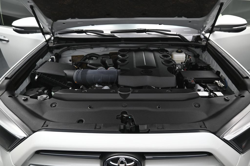 Certified 2024 Toyota 4Runner Limited AWD/4WD image 40