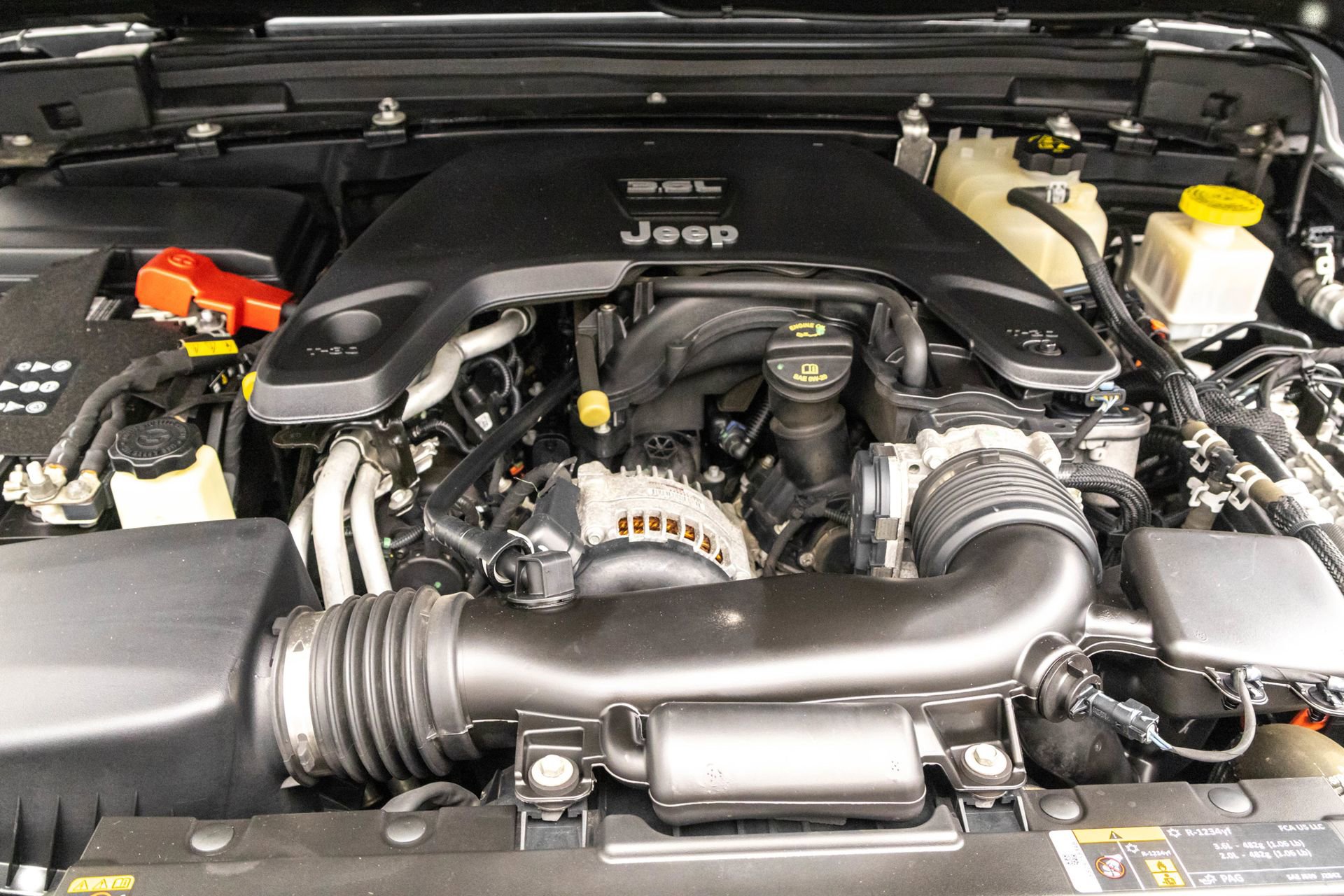 Used 2021 Jeep Gladiator Sport image 43