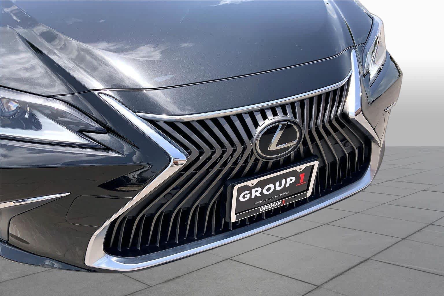 Used 2019 Lexus ES 350 w/ Premium Package FWD image 30