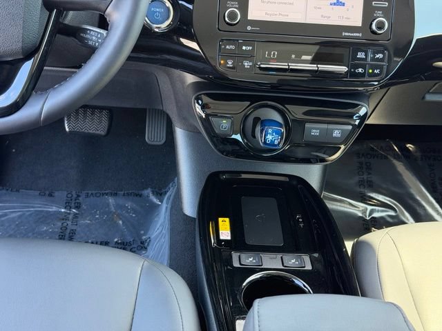 Certified 2022 Toyota Prius AWD image 17