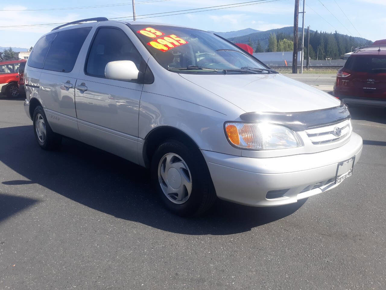 Used 2003 Toyota Sienna LE FWD image 2