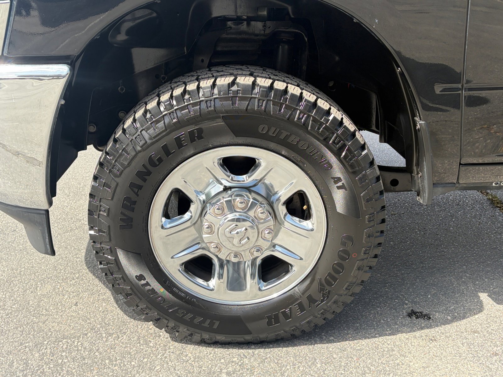 Used 2022 RAM 2500 Big Horn w/ Cold Weather Group image 11