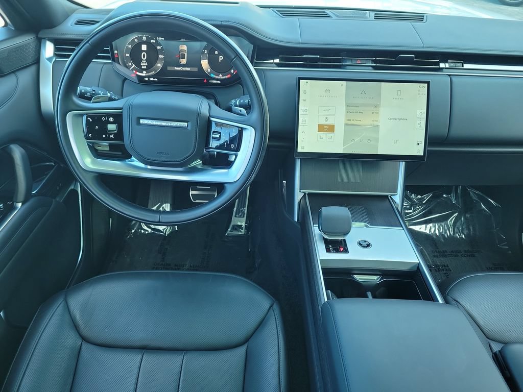 Certified 2025 Land Rover Range Rover Long Wheelbase Autobiography AWD/4WD image 18