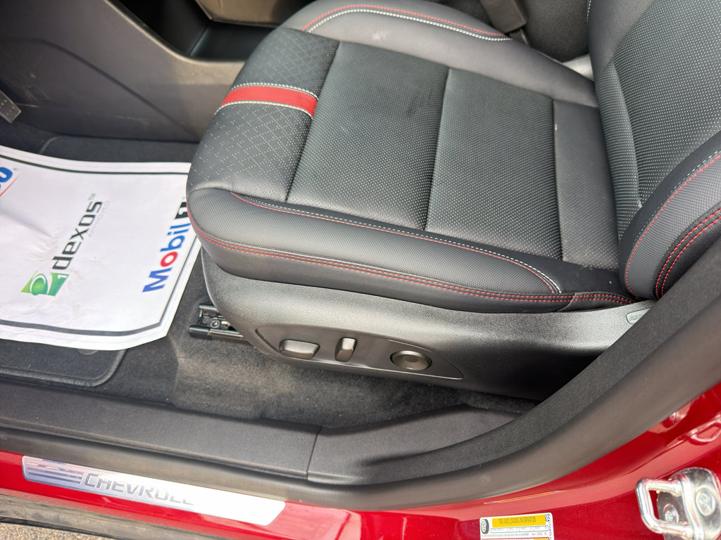 Used 2026 Chevrolet Traverse RS image 18