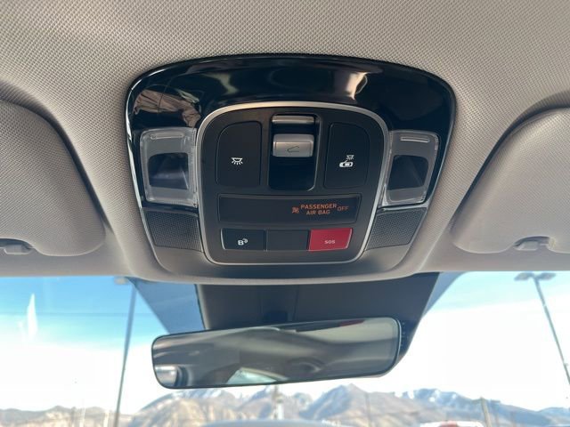 Used 2025 Hyundai Sonata Limited image 26