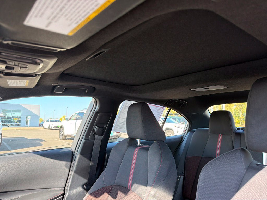 Used 2024 Toyota Corolla SE w/ SE Package FWD image 20