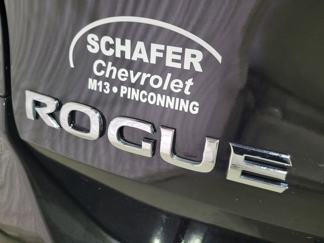 Used 2017 Nissan Rogue SV image 70