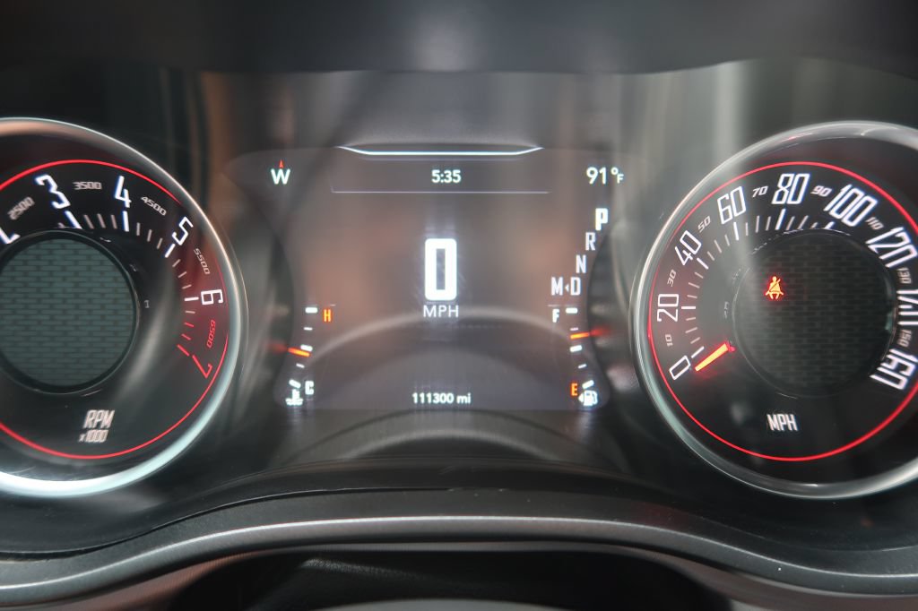 Used 2019 Dodge Challenger SXT RWD image 16