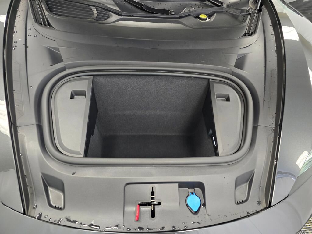 New 2025 Porsche Taycan 4S image 12