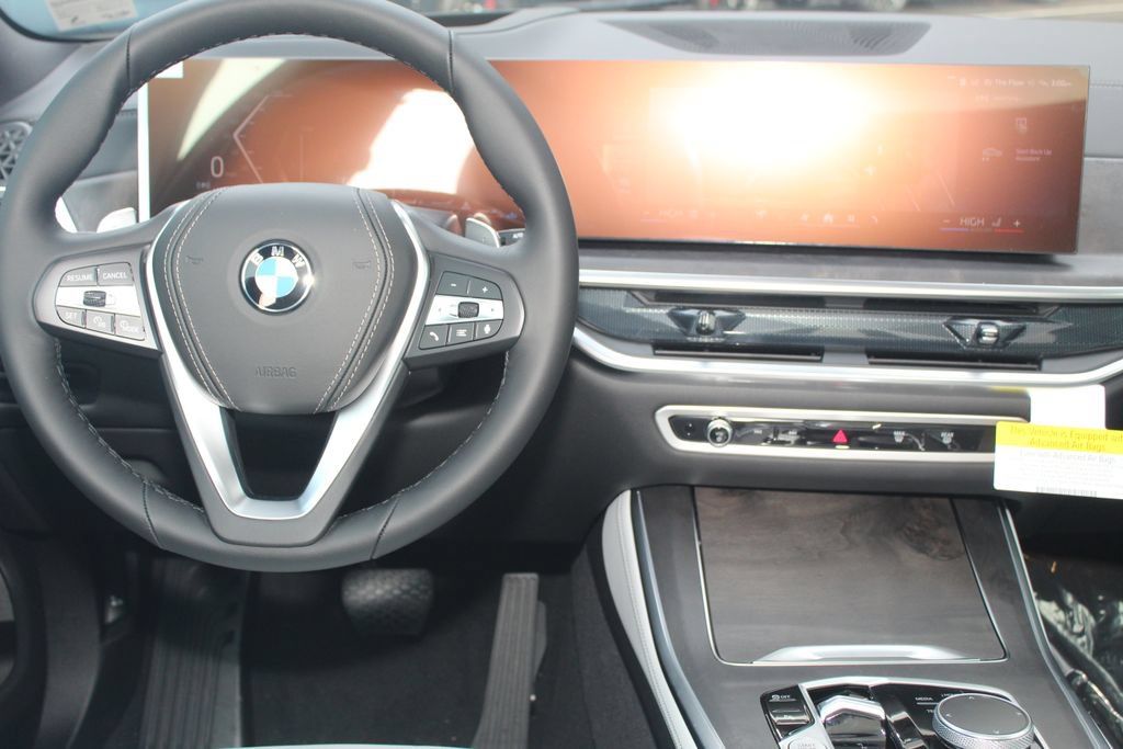 Used 2026 BMW X5 xDrive50e AWD/4WD image 18