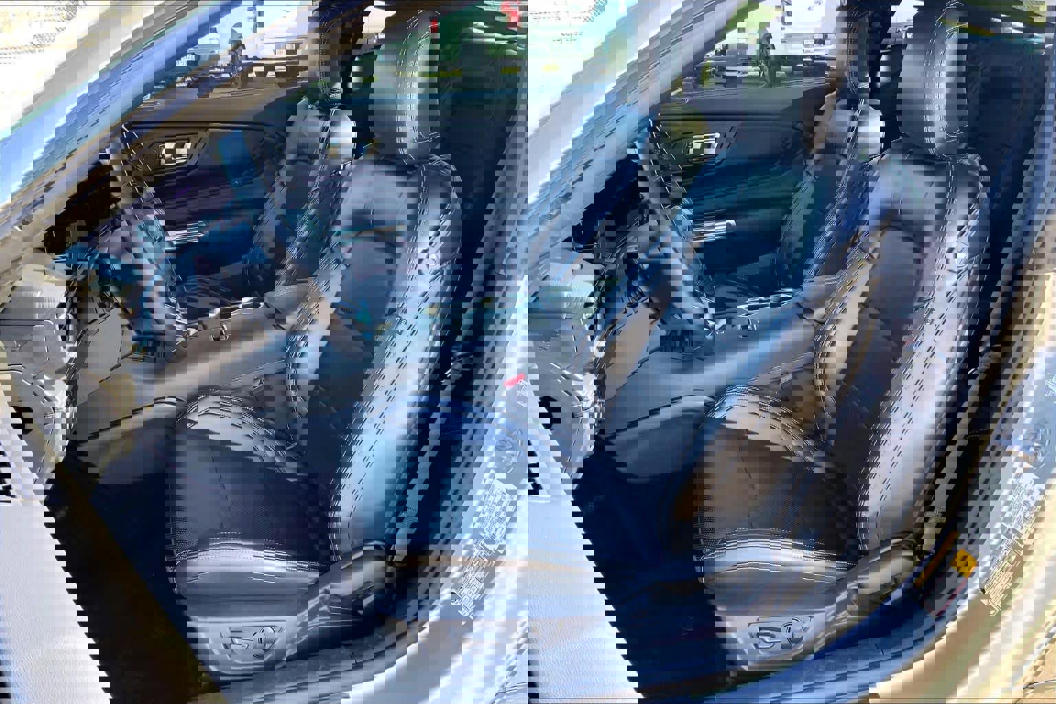 Used 2024 Ford Mustang Premium image 8