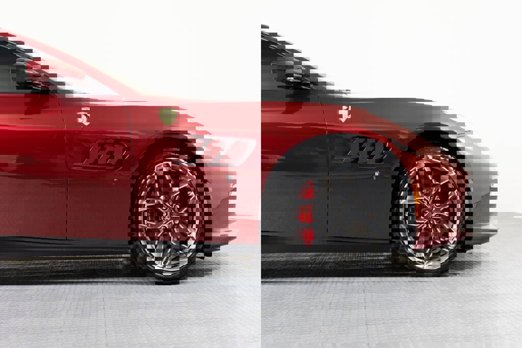 Certified 2019 Ferrari GTC4Lusso T RWD image 27