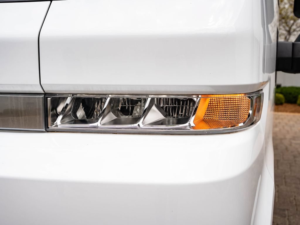 Used 2025 Chevrolet Brightdrop 400 FWD image 14