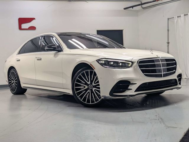 Used 2021 Mercedes-Benz S 580 4MATIC Sedan image 2