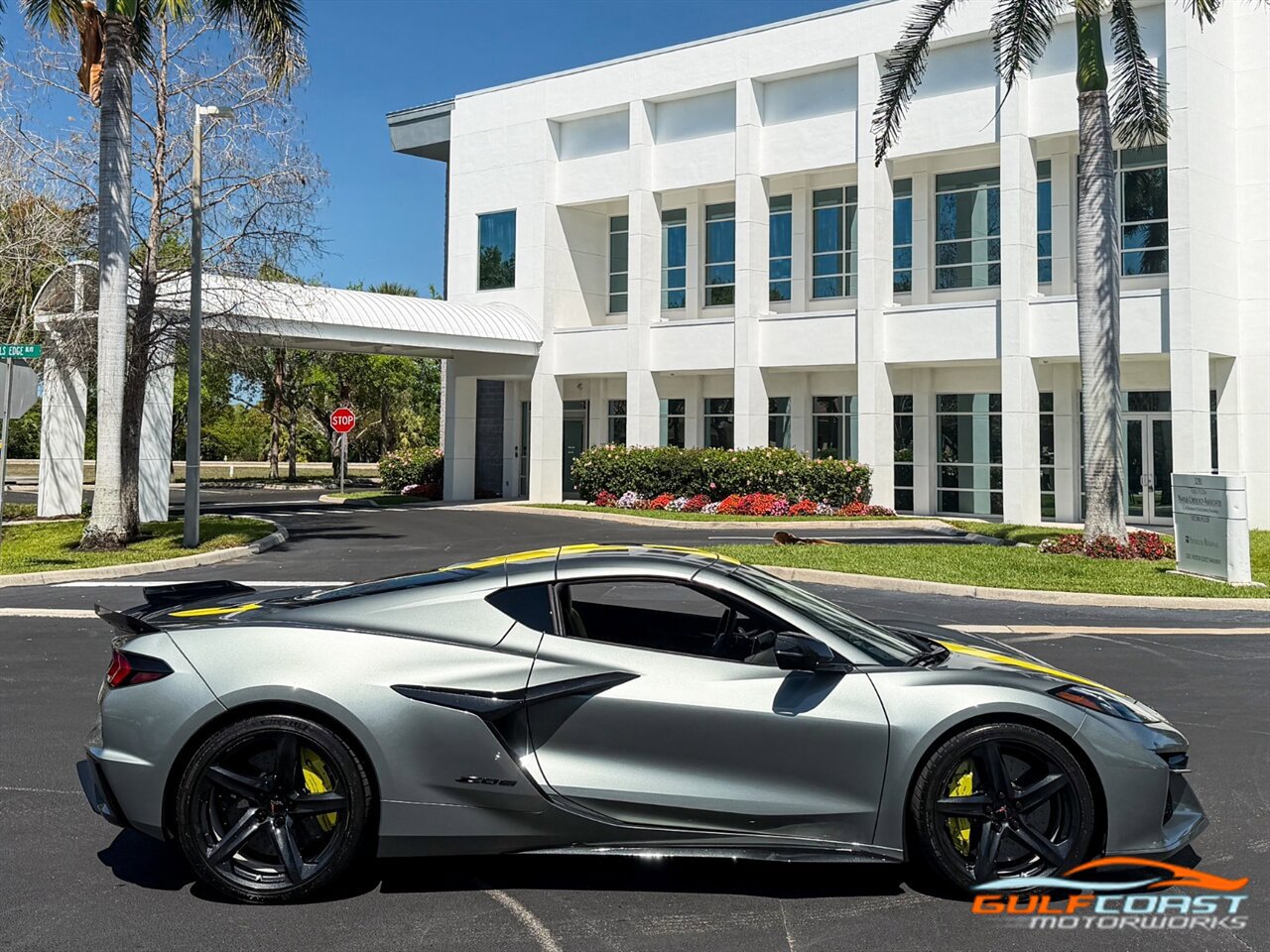 Used 2024 Chevrolet Corvette Z06 w/ Stealth Interior Trim Package RWD image 73
