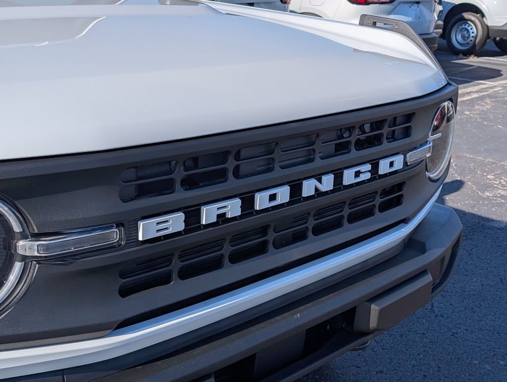 New 2025 Ford Bronco 4-Door image 17