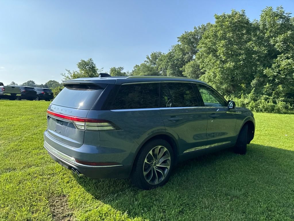 Used 2025 Lincoln Aviator Reserve AWD/4WD image 6