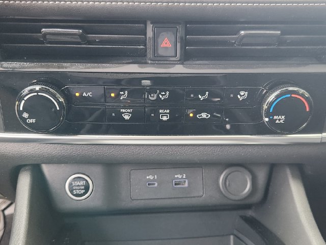 Used 2023 Nissan Rogue S FWD image 19