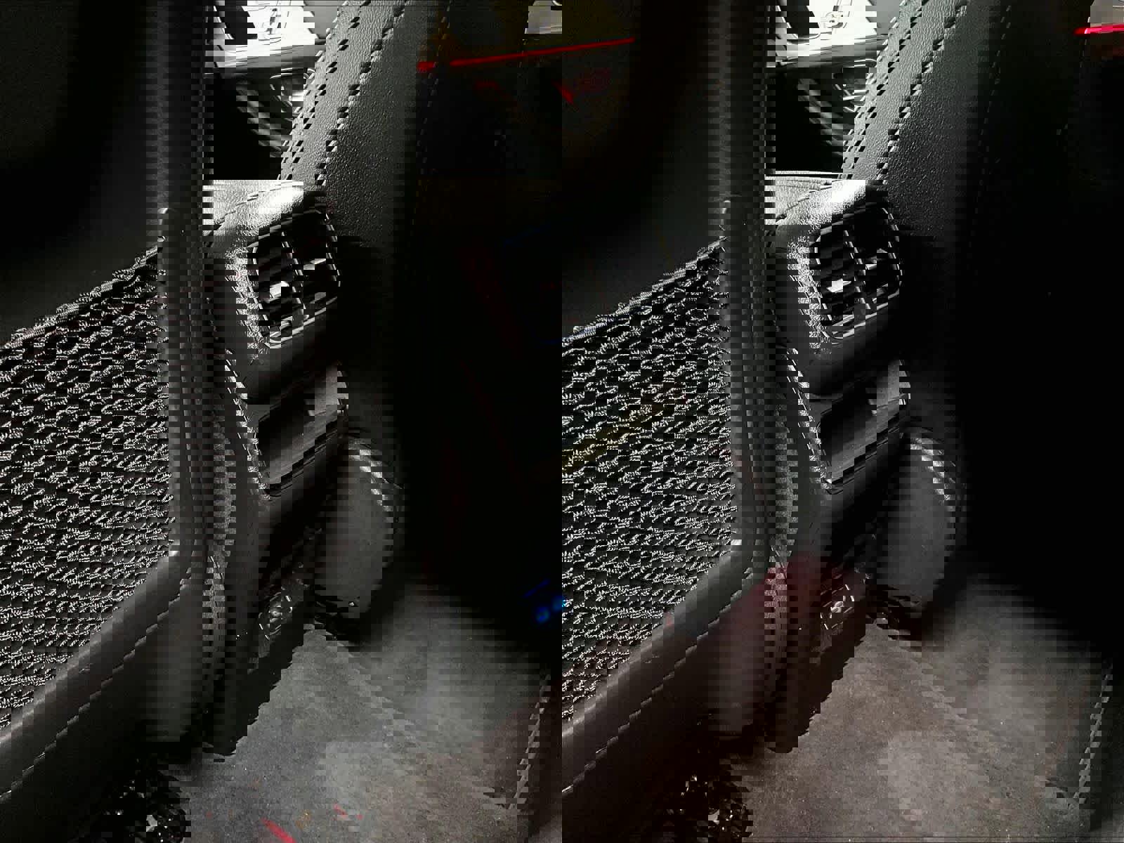 Used 2024 Mercedes-Benz GLE 450e 4MATIC image 28