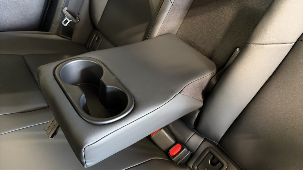 New 2026 Lexus UX 300h AWD image 27