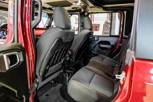 Used 2022 Jeep Gladiator Rubicon w/ Trailer Tow Package AWD/4WD image 36