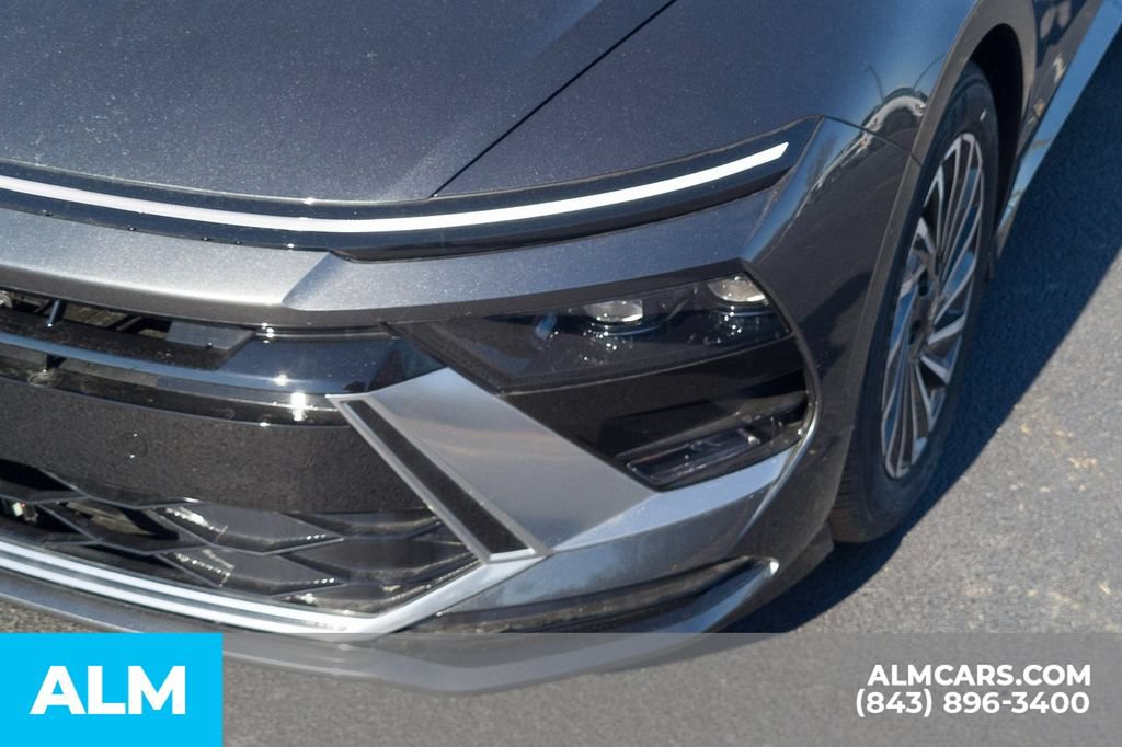 Used 2025 Hyundai Sonata SEL FWD image 10