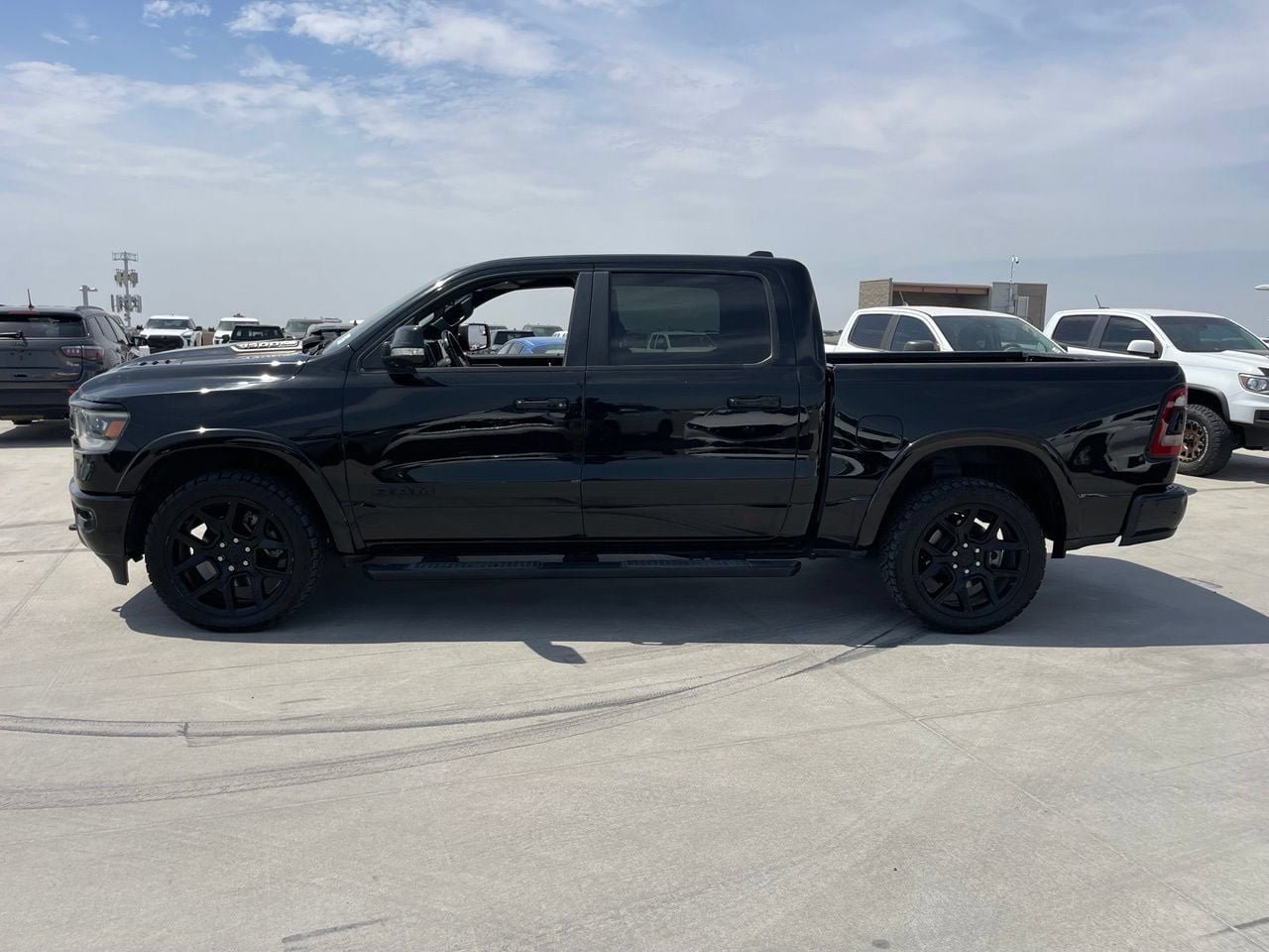 Used 2020 RAM 1500 Laramie AWD/4WD image 5