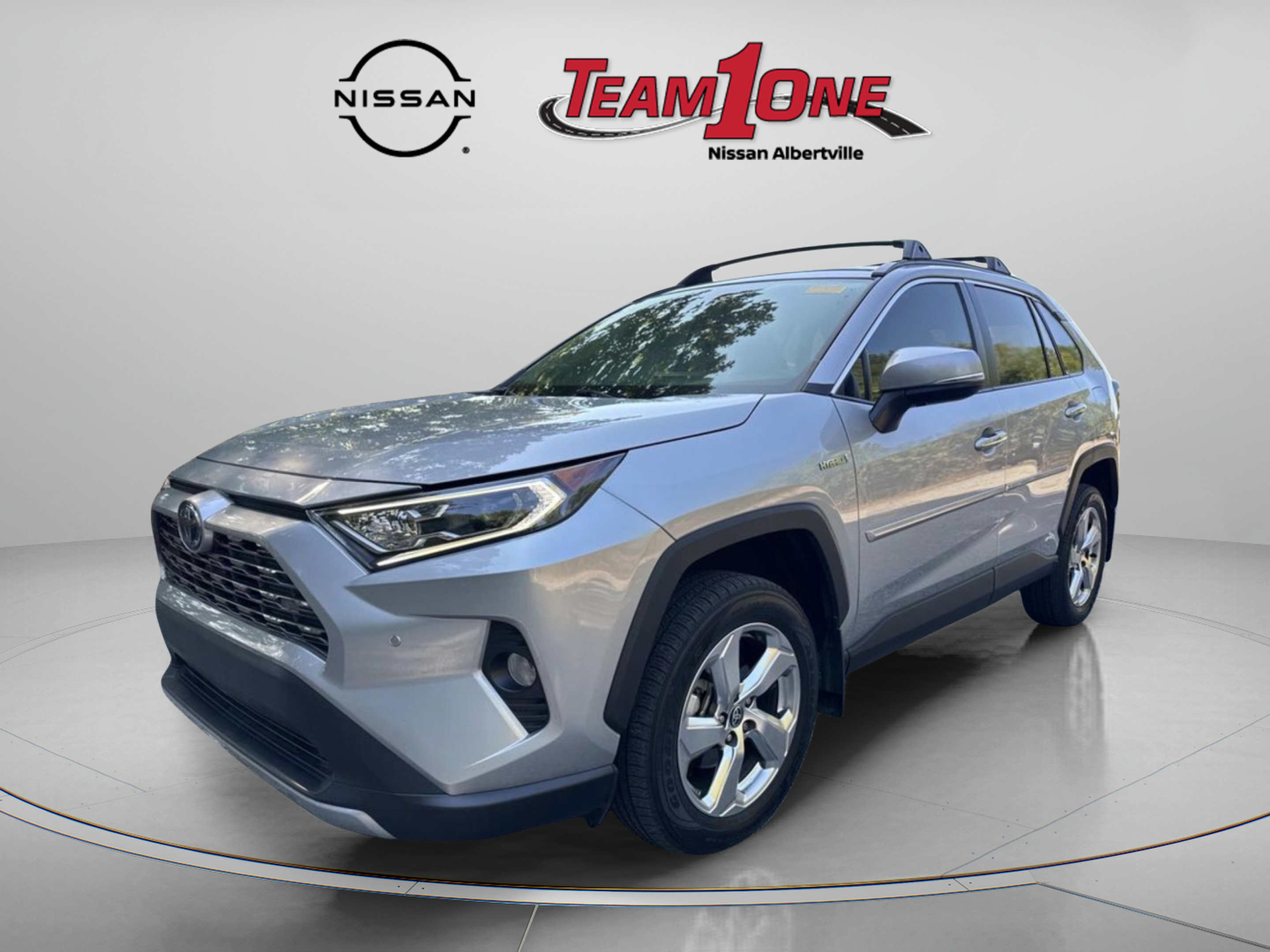 Used 2021 Toyota RAV4 Limited AWD/4WD image 4